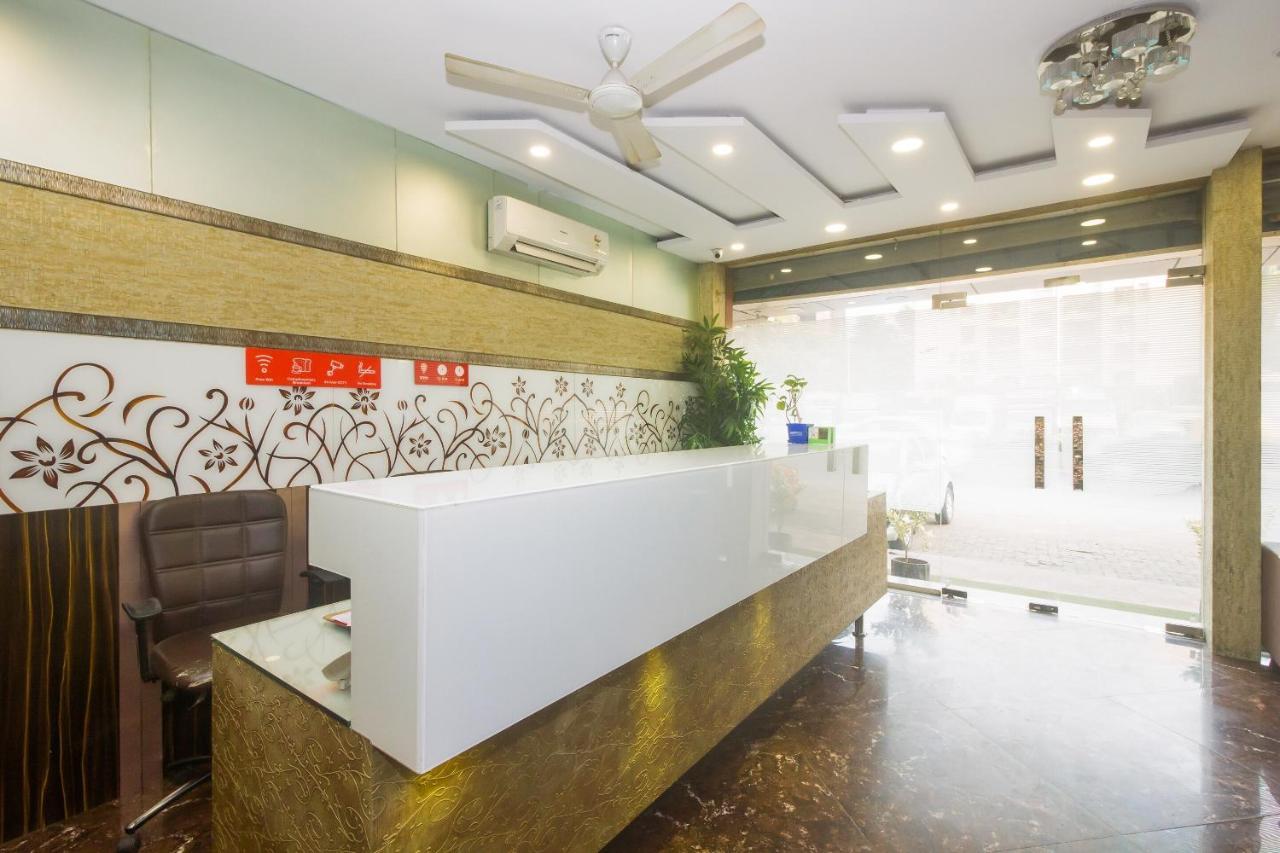 Capital O Hotel Pearl Near Us Embassy Mumbai Exterior photo