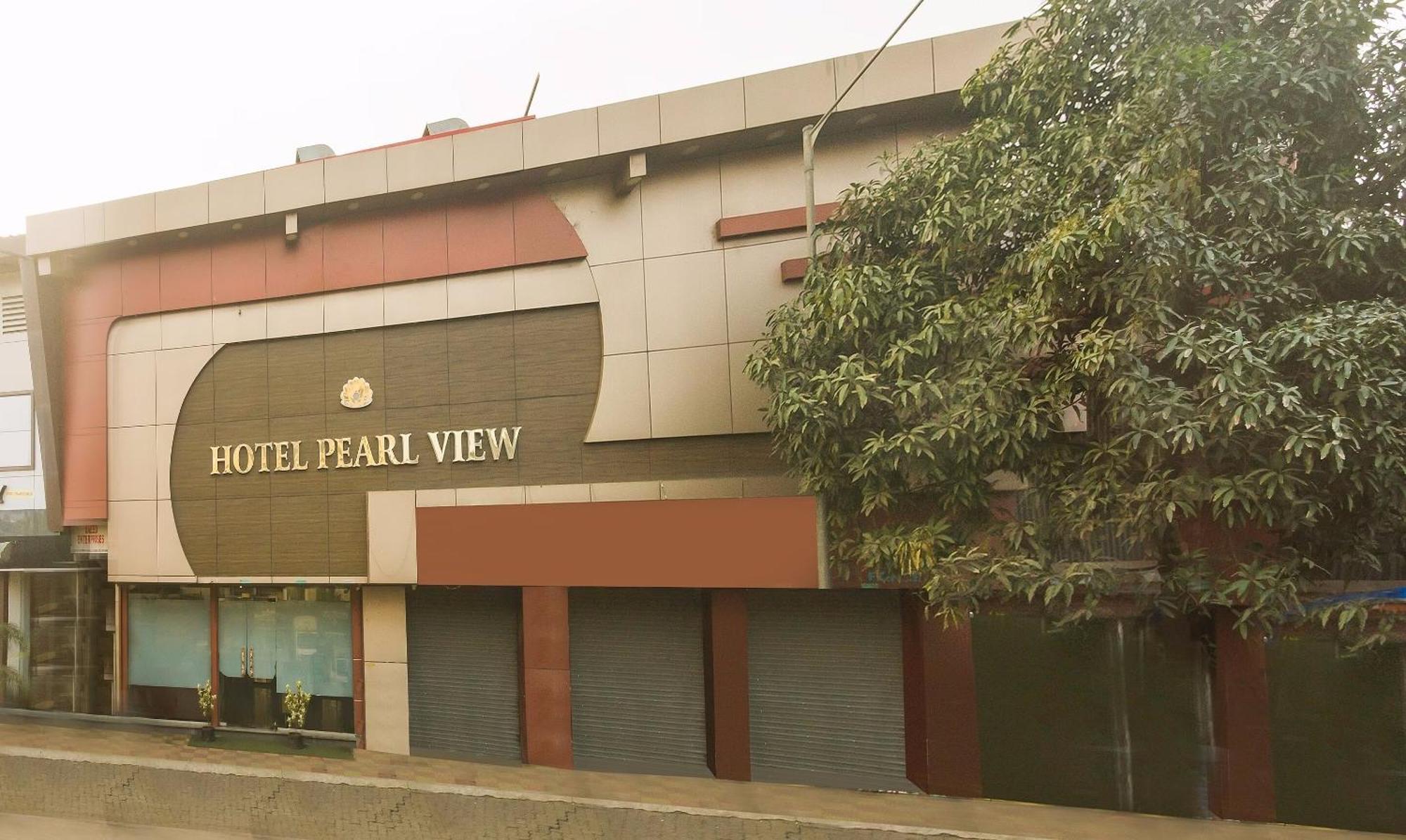 Capital O Hotel Pearl Near Us Embassy Mumbai Exterior photo
